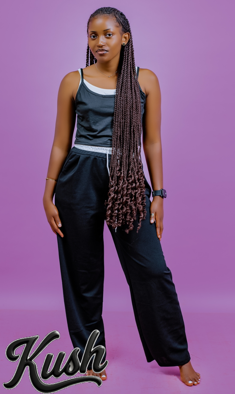 COMPLETE ACTIVEWEAR - front