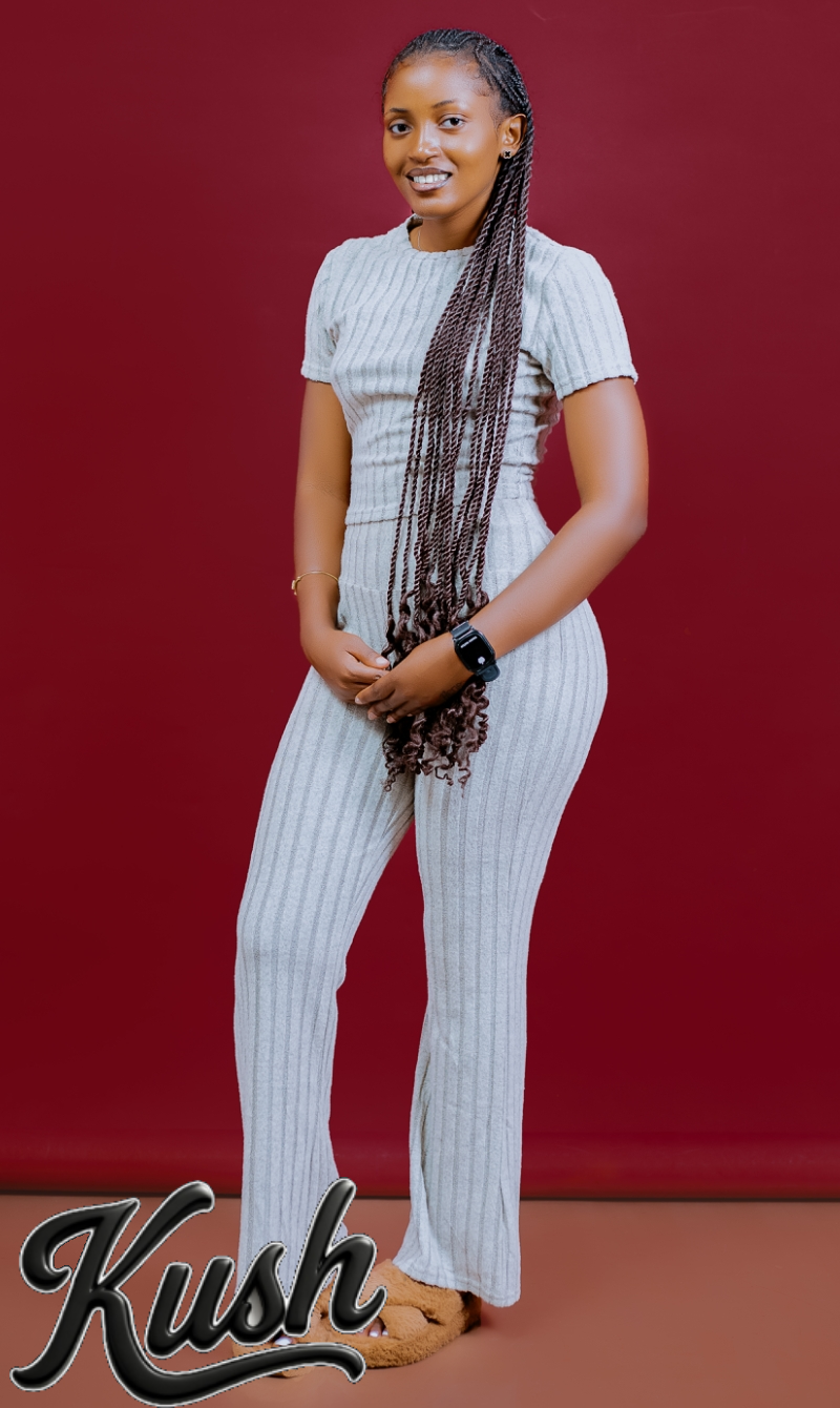 COMPLETE ACTIVEWEAR - front