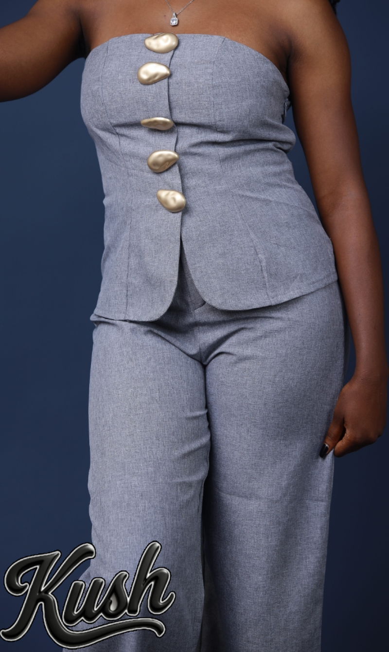 COMPLETE ACTIVEWEAR - front