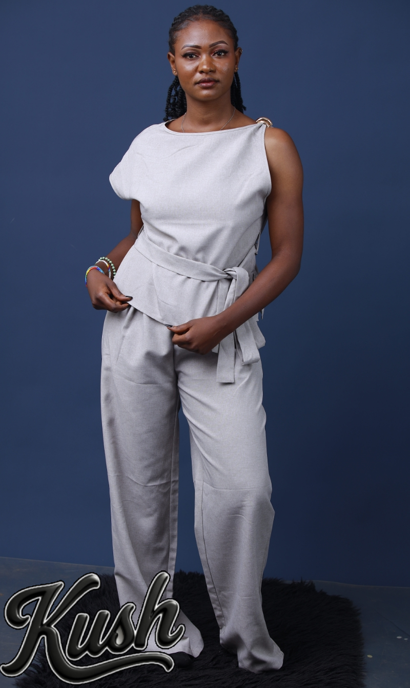 COMPLETE ACTIVEWEAR - front