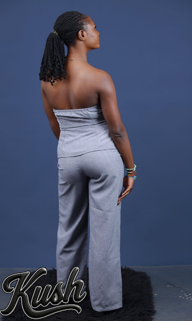 COMPLETE ACTIVEWEAR - left