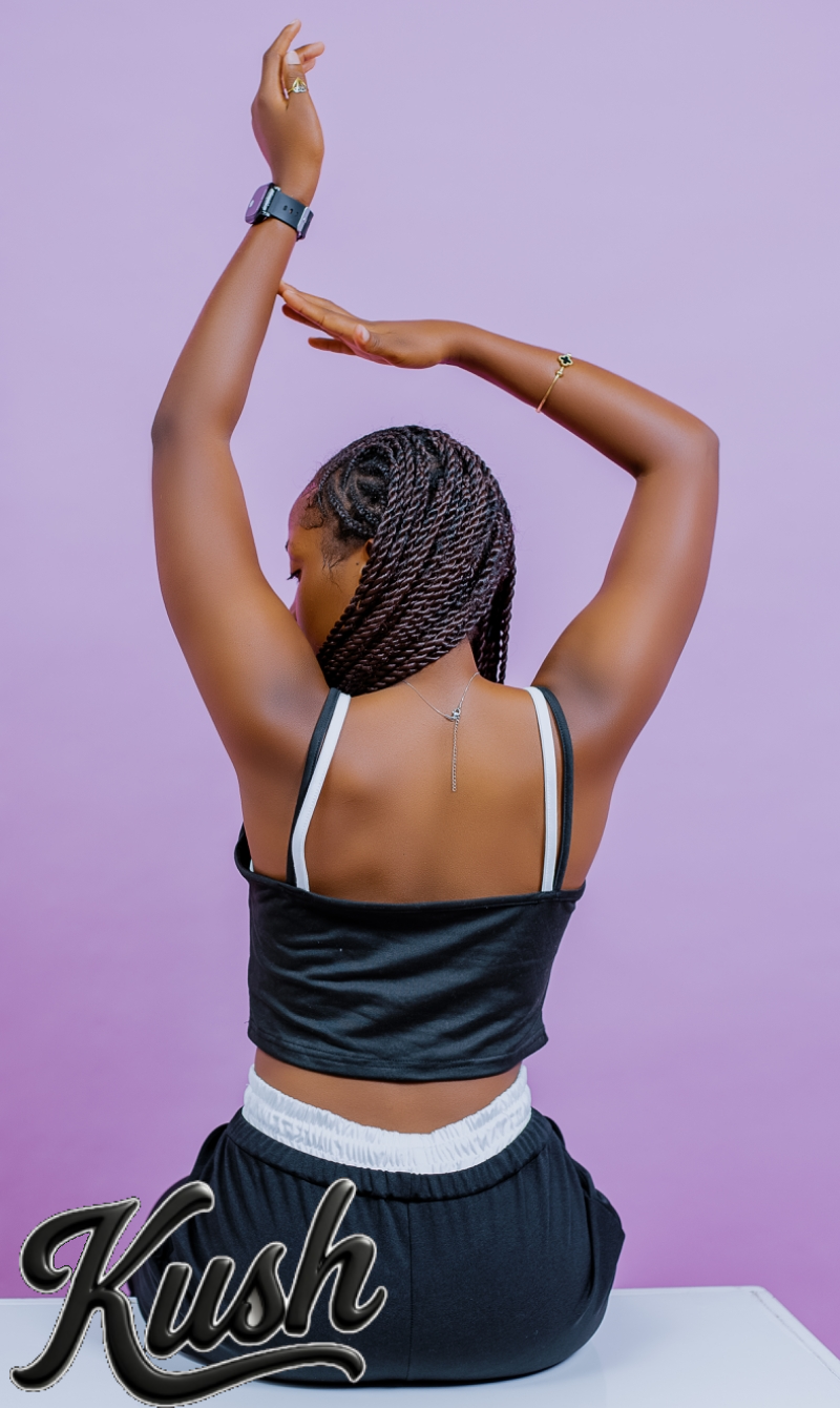 COMPLETE ACTIVEWEAR - right