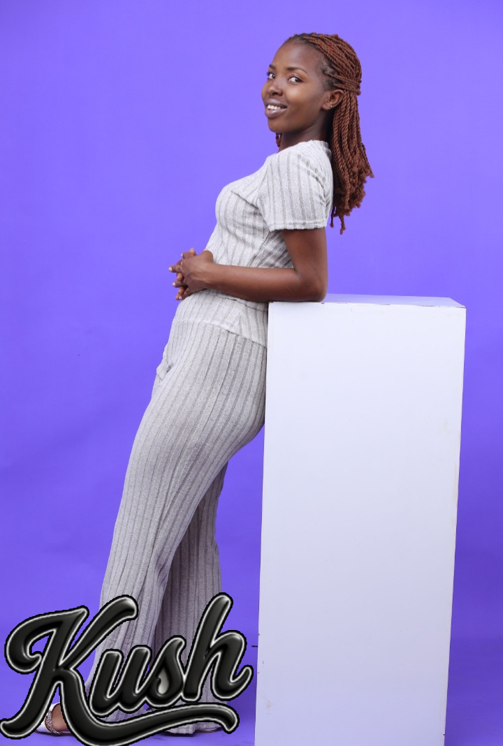 COMPLETE ACTIVEWEAR - right